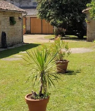 La Rabalotiere, Gite Confortable Et Au Calme *